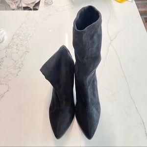 Calve length suede boots